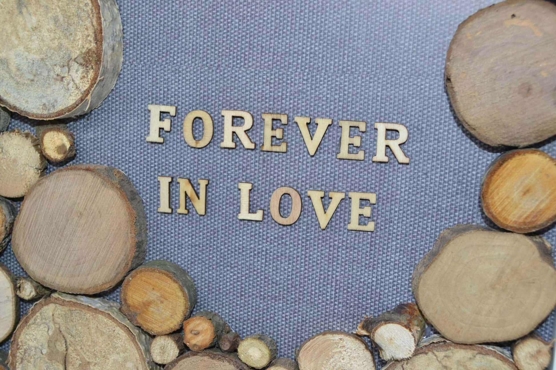 Holzbild "forever in love"